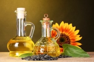 Чемпионы по содержанию Омега-6 жирных кислот — это, конечно, растительные масла.